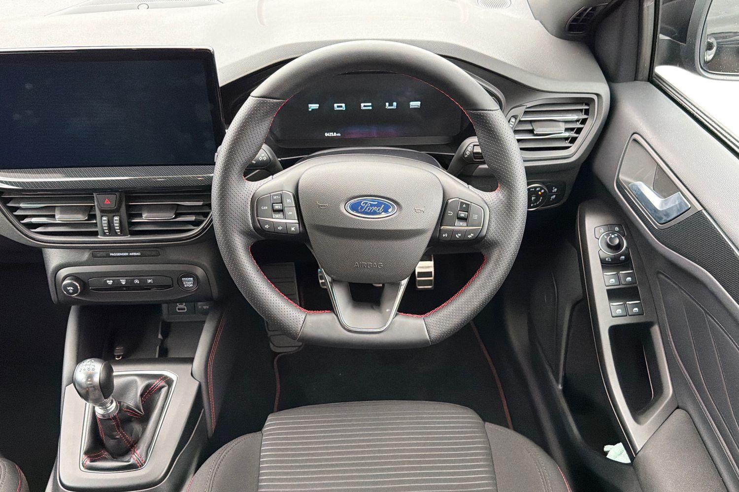 Ford Focus Photo 10