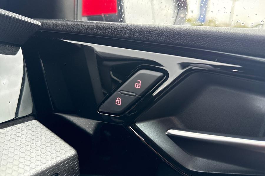 Audi A1 Photo autoimg-c4b1e4aff1c1676b77daf44fc84b0ab76e39dc11.jpg
