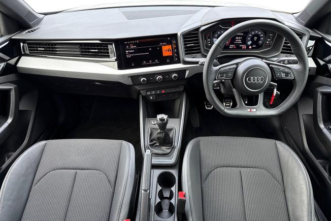 AUDI A1 Photo 10