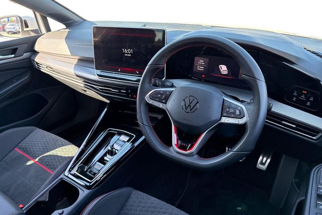 Volkswagen Golf Photo 6