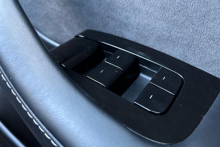 TESLA MODEL 3 Photo autoimg-c4b4edfd8df6f4600b576ebfe23e49b2e0e28e93.jpg