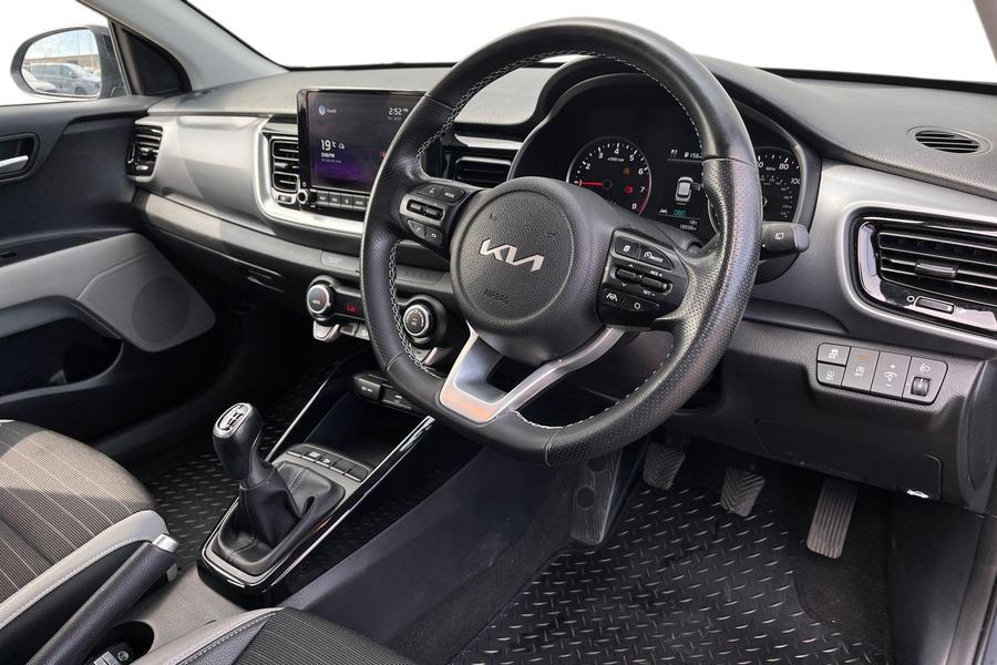 Kia STONIC Photo autoimg-c4bf7fd537e53386980c931a26afaf17bfe3de96.jpg