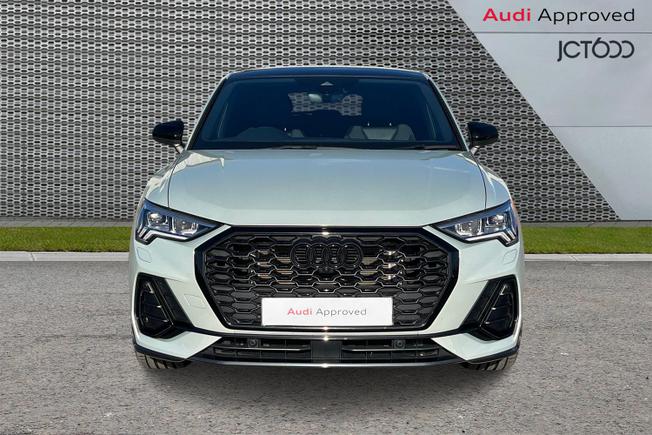 AUDI Q3 Photo 8