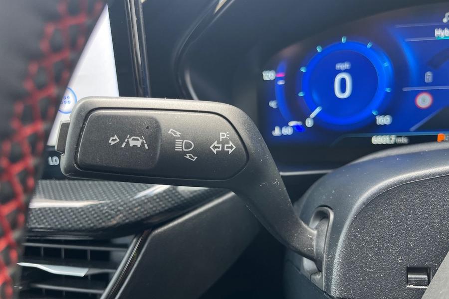 Ford FOCUS Photo autoimg-c4cba9c60decc422cb743880a74021ac8166b430.jpg