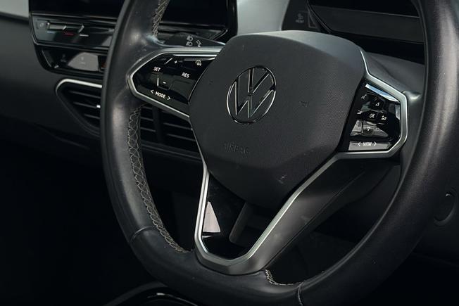 VOLKSWAGEN ID.3 Photo 38