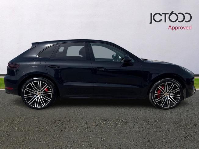PORSCHE Macan Photo 4