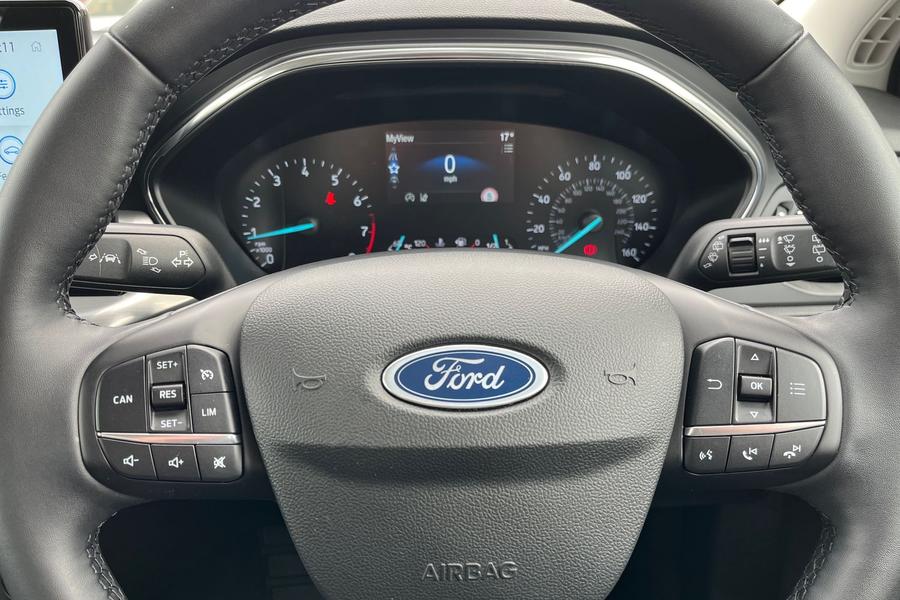 Ford Focus Photo autoimg-c4d01a5cb30718169366a91b1d36c5eb88b05fc5.jpg