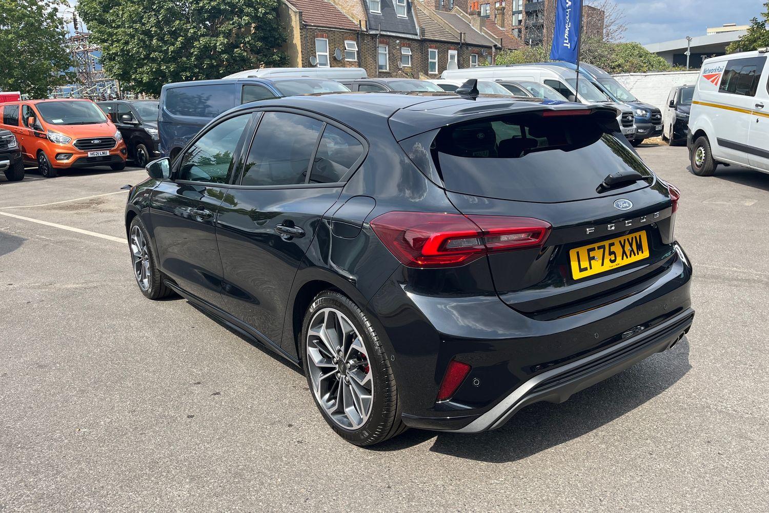 Ford FOCUS Photo 33