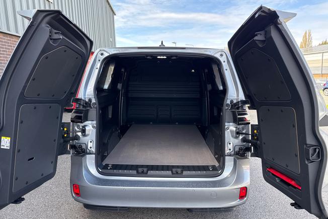 VOLKSWAGEN Id. Buzz Cargo Photo 12