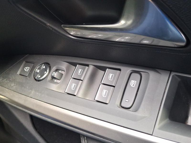 Used Peugeot 5008 KW25UHP 24