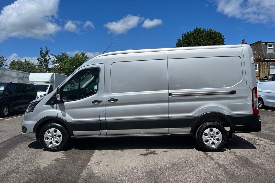 Used Ford TRANSIT LB25RZA 32