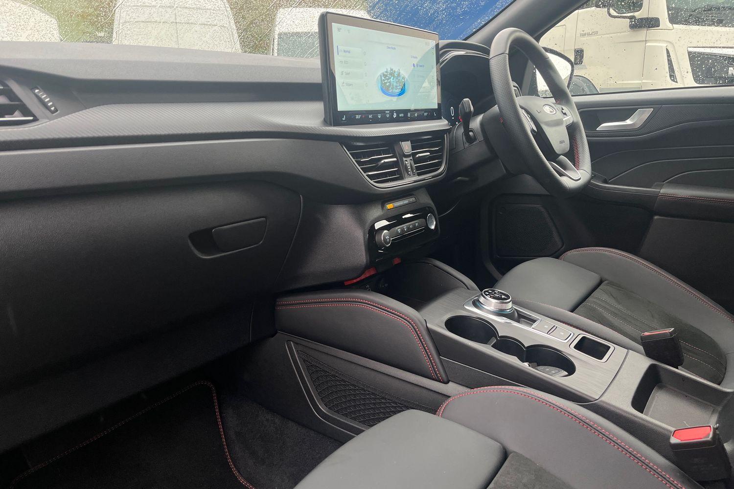 Ford KUGA Photo 17