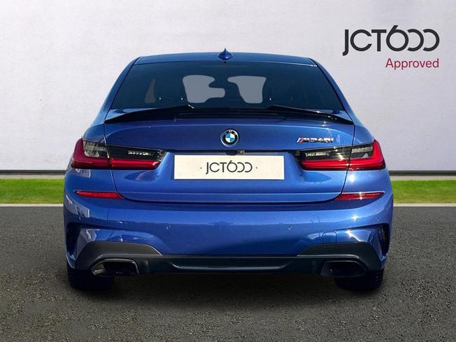 BMW 3 Series Photo 7