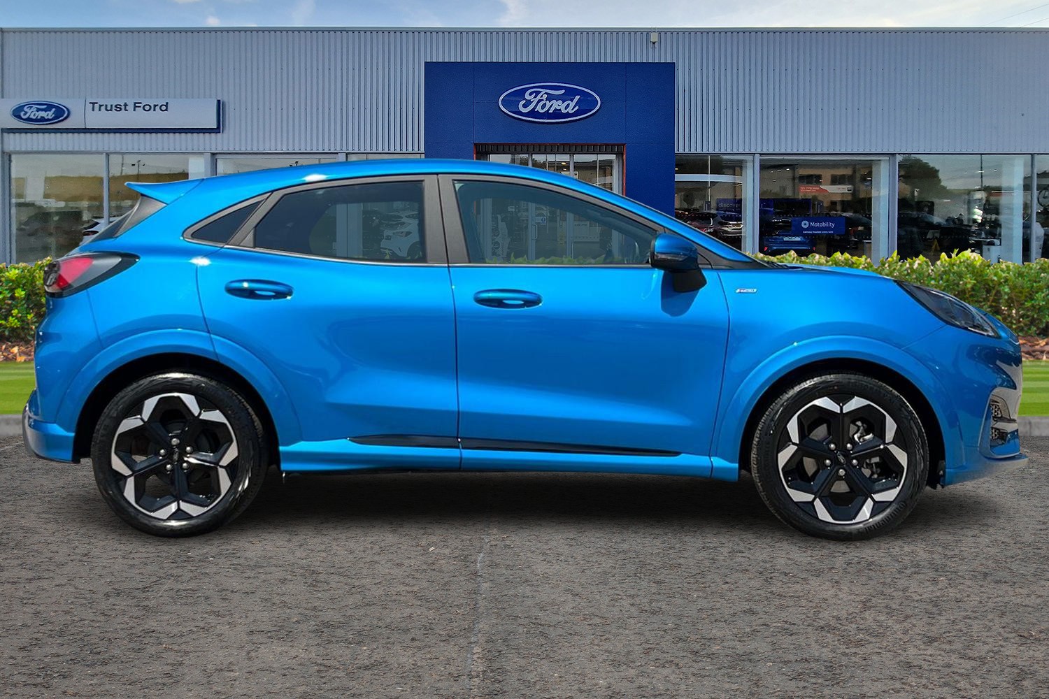 Ford PUMA Photo 2