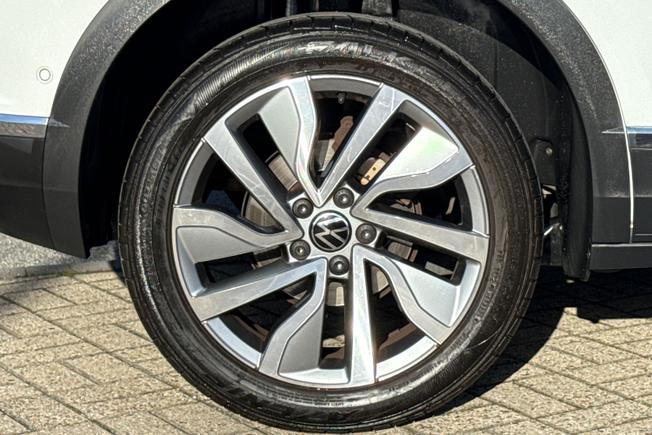 VOLKSWAGEN T-Roc Photo 22