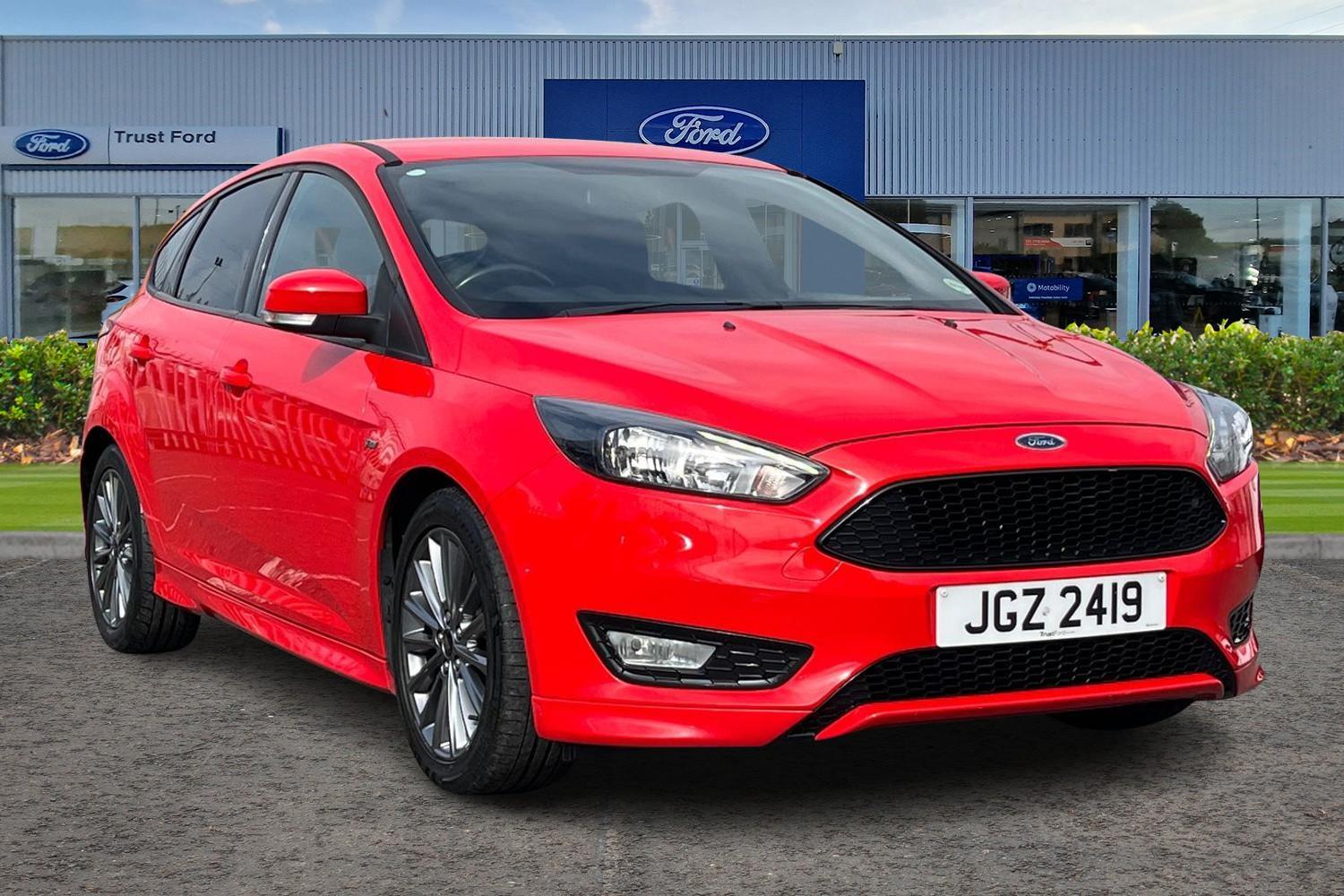 Ford FOCUS Photo 0