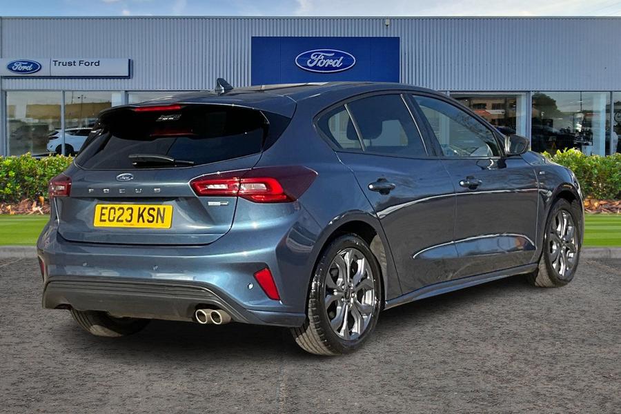Ford Focus Photo autoimg-c4e72621eed97c4b47e38f16eaa0db5cfbedfe9d.jpg