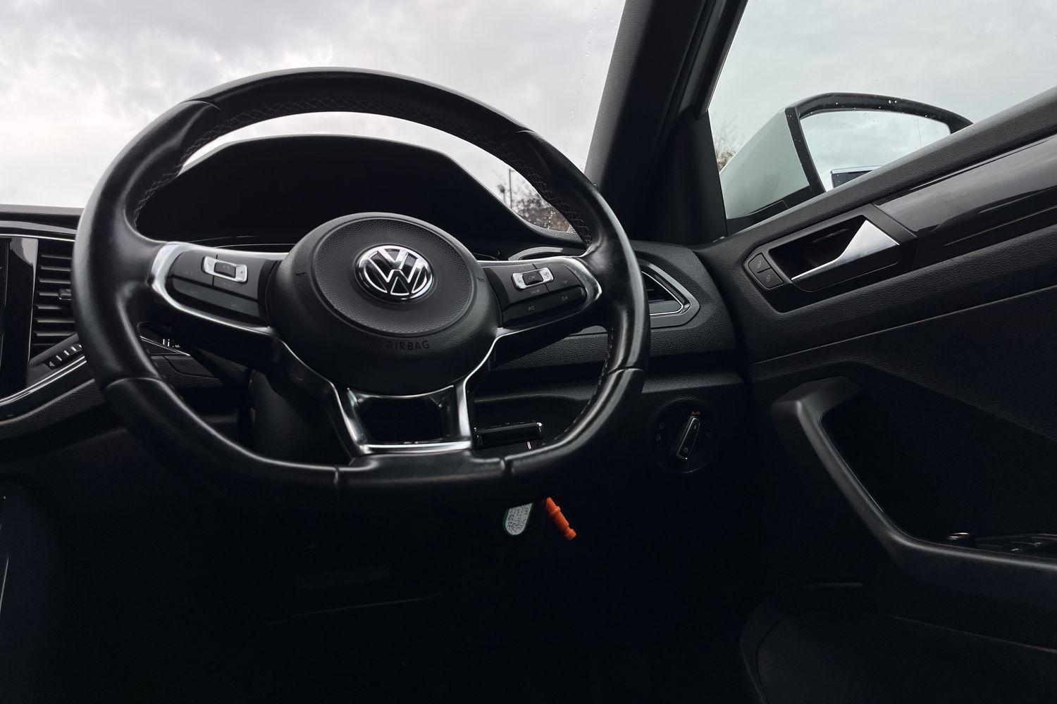 Volkswagen T-Roc Photo 11