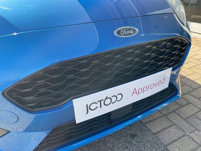 FORD Fiesta Photo 29