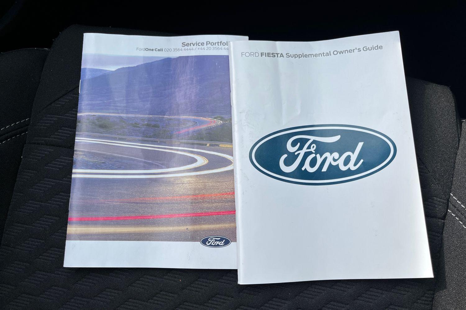 Ford FIESTA Photo 21