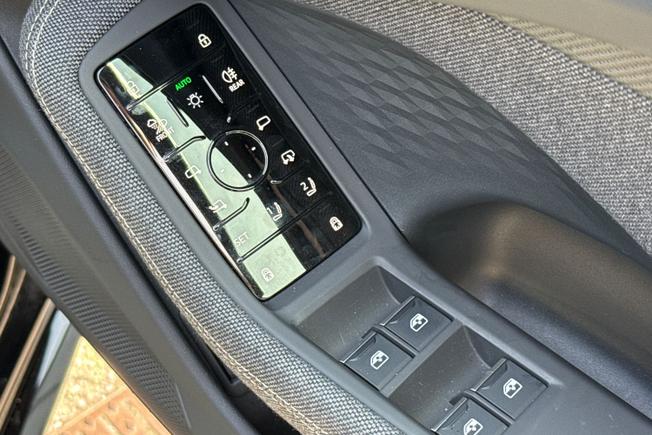 AUDI A6 Saloon Photo 27