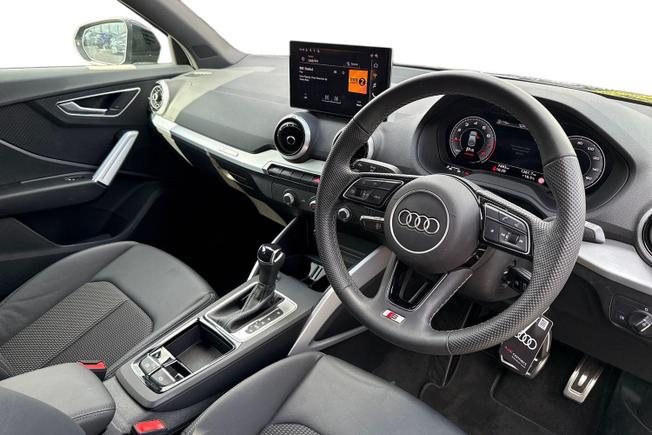AUDI Q2 Photo 6