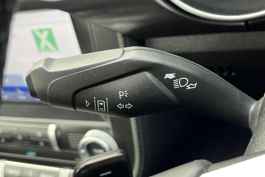 Ford Mustang Photo autoimg-c4f437c61861113b9b4d51ebc72b35bad7b2642f.jpg