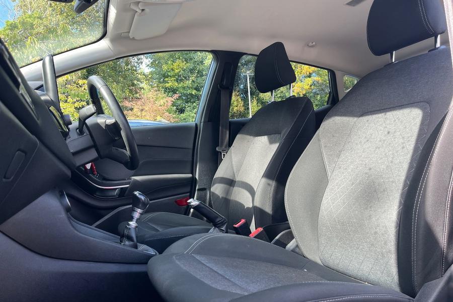 Ford FIESTA Photo autoimg-c4f64f7329aab55571a9c6df9ff4959d820c1b6f.jpg