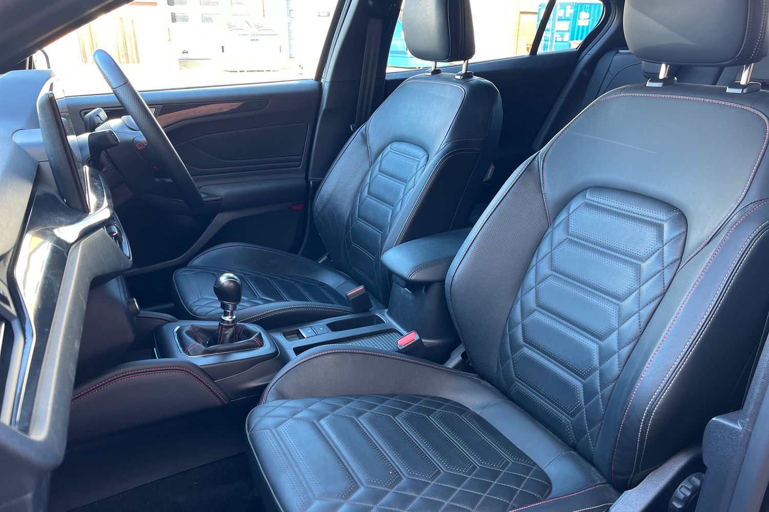 Ford Focus Photo 18