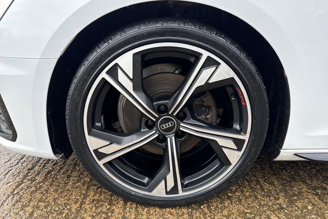 AUDI A4 Avant Photo 56