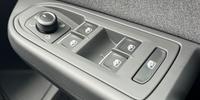 Volkswagen Golf Photo 16