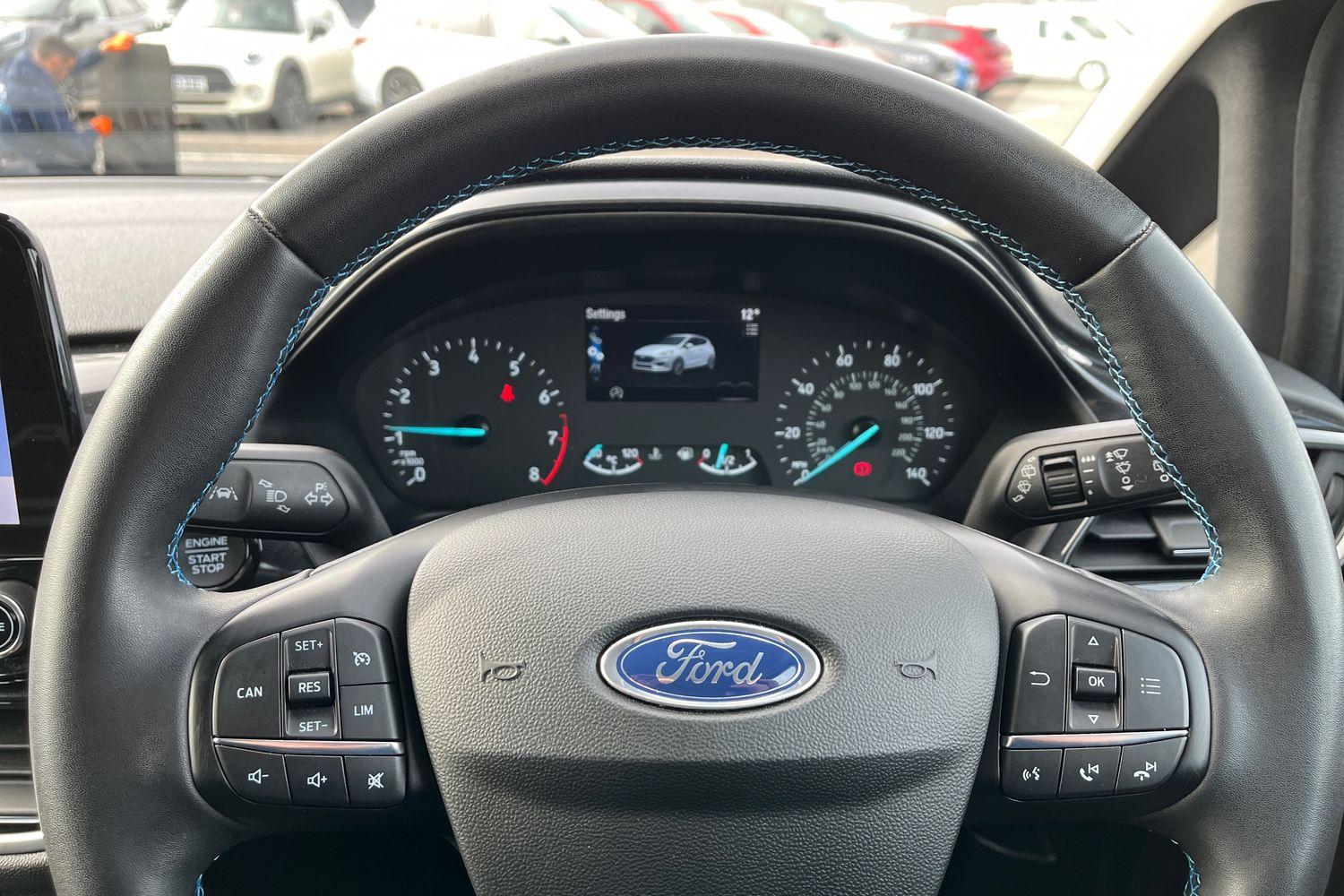 Ford Fiesta Photo 11
