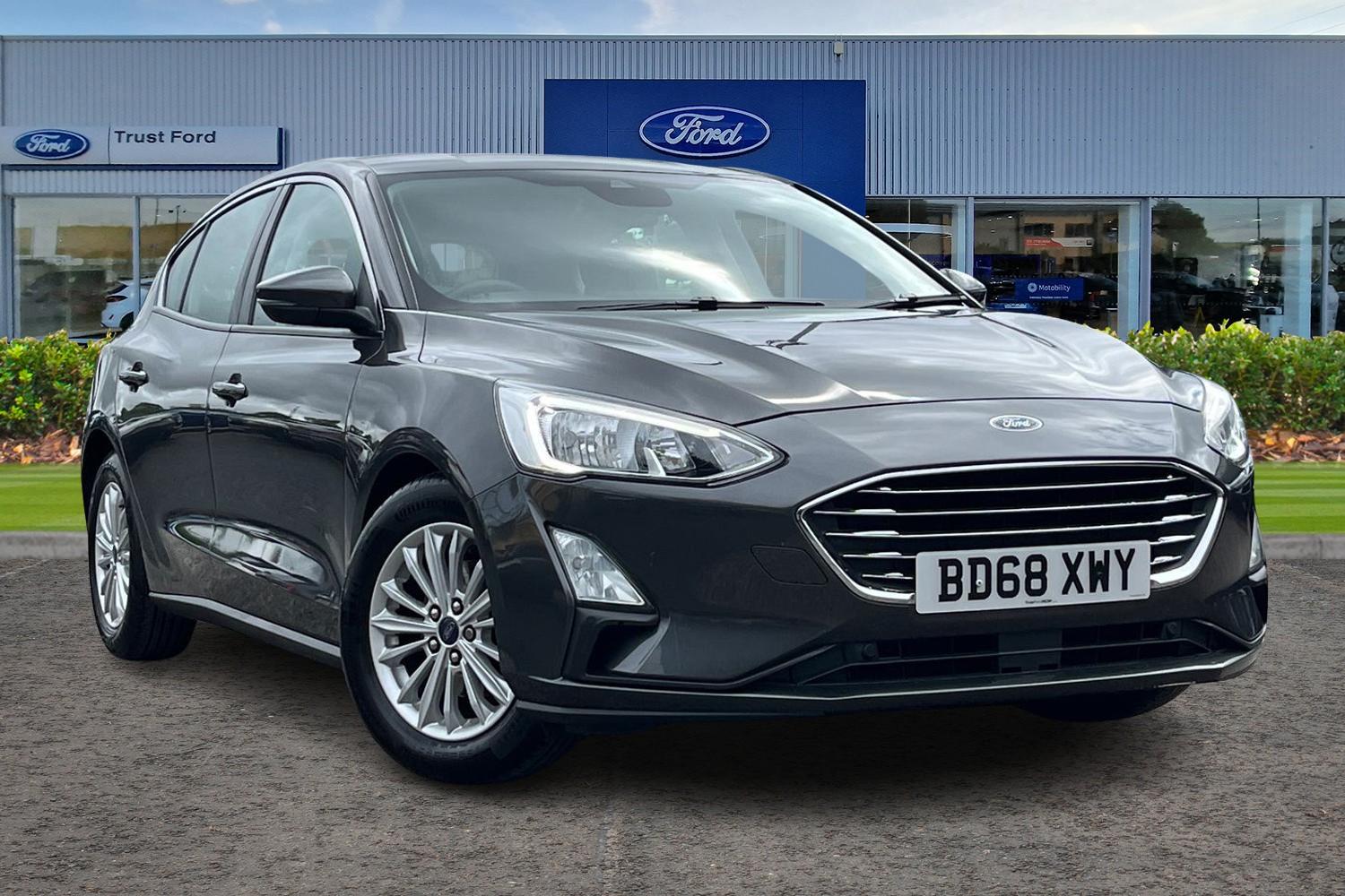 Ford Focus Photo 0