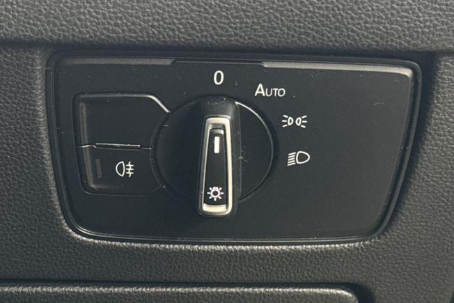 VOLKSWAGEN Arteon Photo 24