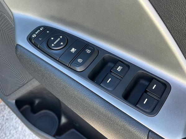 Kia Niro Photo autoimg-c504f8ff61c3e74b86fa0c6bdc5a700f64b70395.jpg