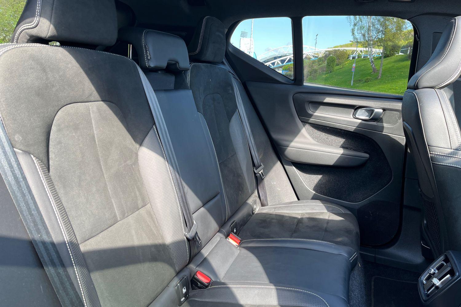 Volvo XC40 Photo 36