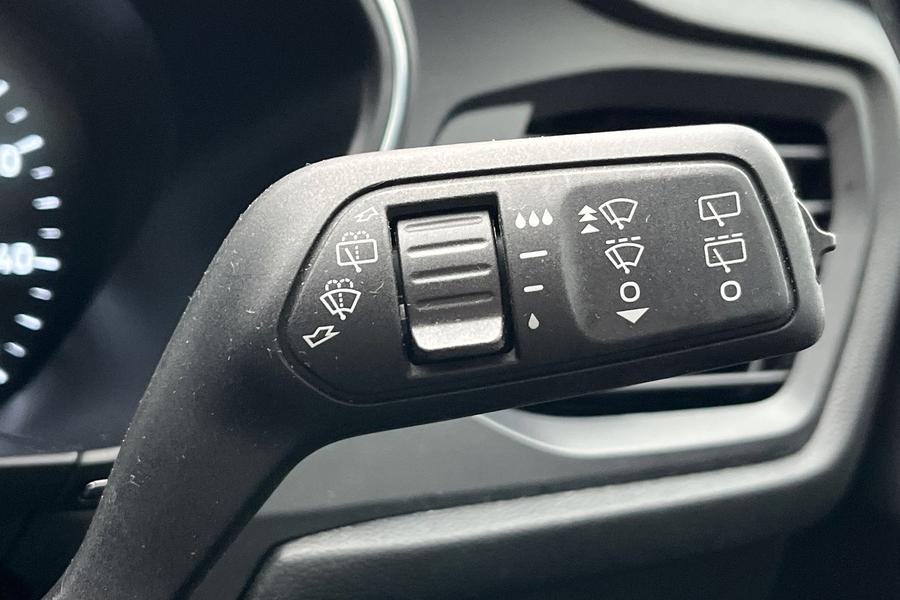 Ford FOCUS Photo autoimg-c5058bb4415466a423cbcb2aca98af95520f866b.jpg