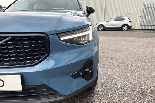 VOLVO Xc40 Photo 29