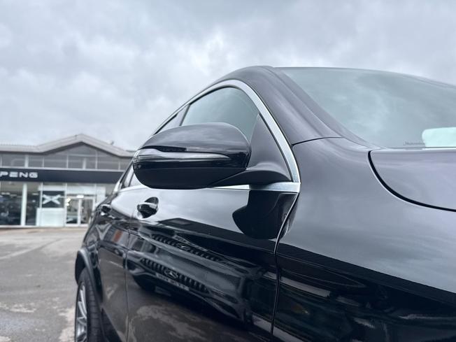 MERCEDES-BENZ GLC Photo 20