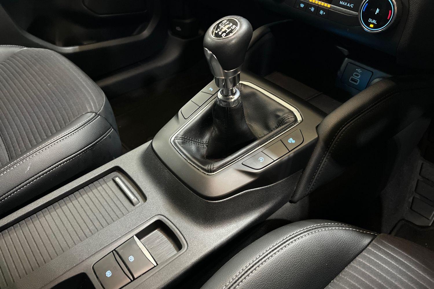 Ford KUGA Photo 37