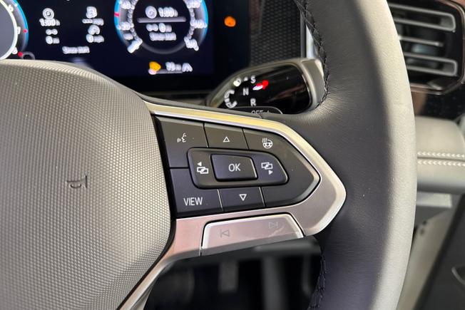 VOLKSWAGEN Tiguan Photo 17