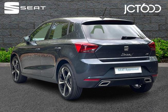 SEAT Ibiza Photo 3