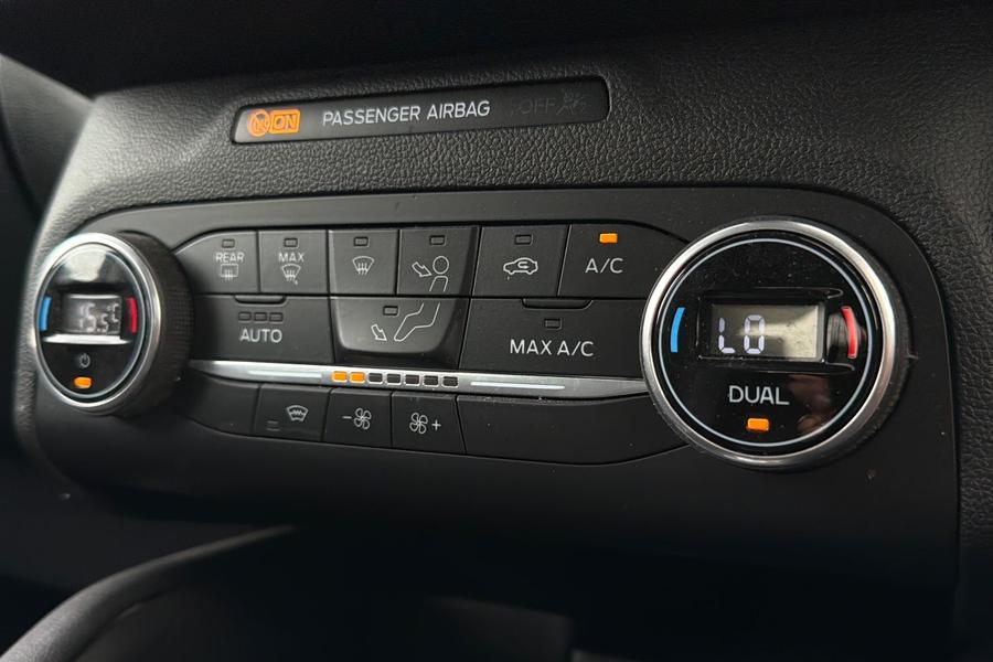 Ford KUGA Photo autoimg-c5236e1b50a75cb34cba168ecb7177084a498221.jpg