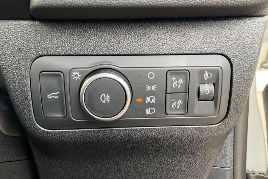 Ford Kuga Photo autoimg-c526f27567d327965dadd73c0638340f4ba1ebd5.jpg