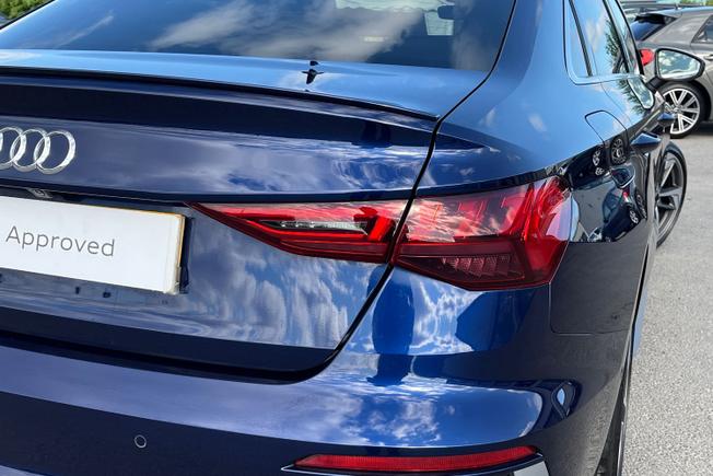 AUDI S3 Photo 18