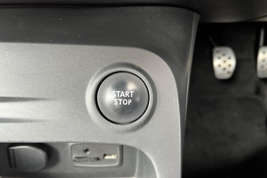 Renault CAPTUR Photo autoimg-c5292fae6b5814a9498232941b2c6653539b009f.jpg