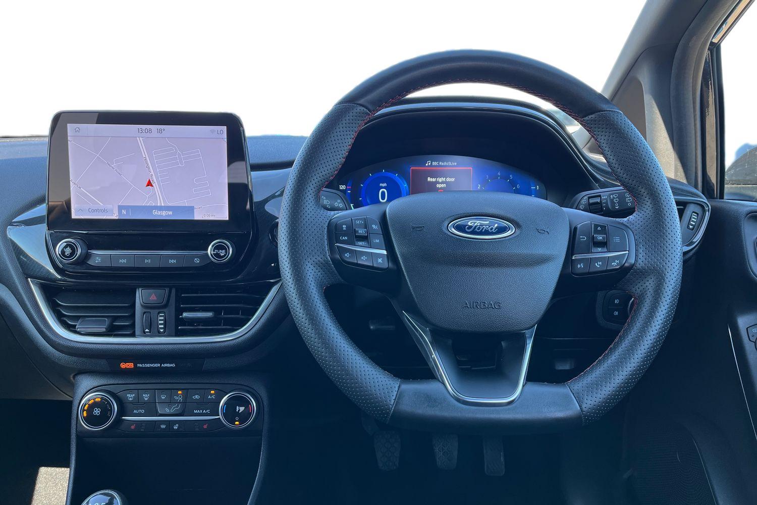 Ford Fiesta Photo 10