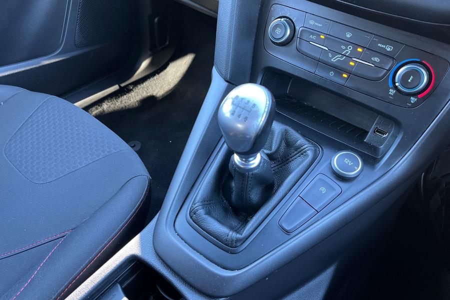 Ford Focus Photo autoimg-c52a4b93192ef82a5c20d52921c5e5b32afebcd0.jpg