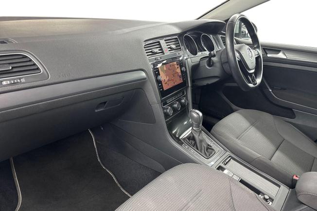 VOLKSWAGEN Golf Photo 2