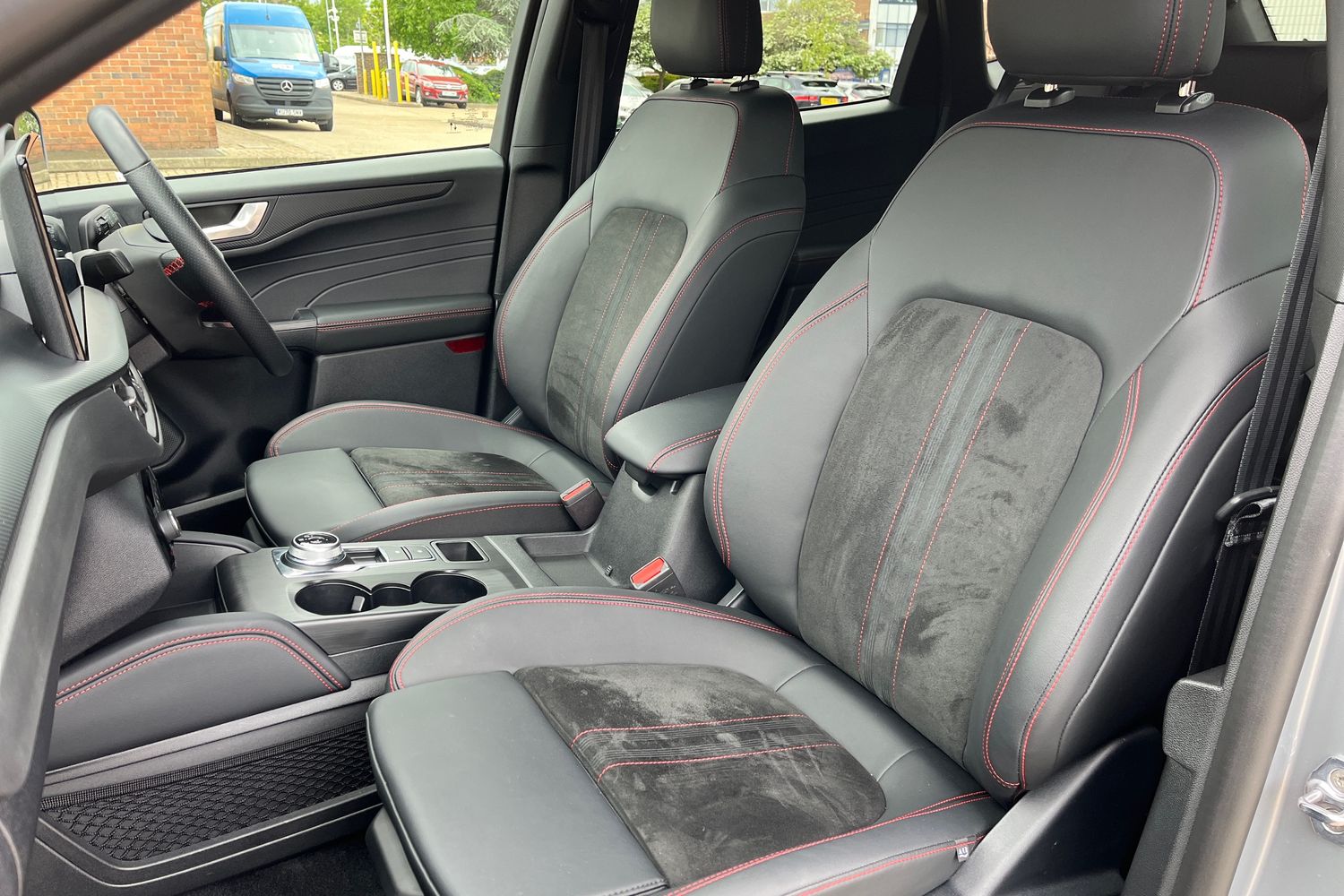 Ford KUGA Photo 18